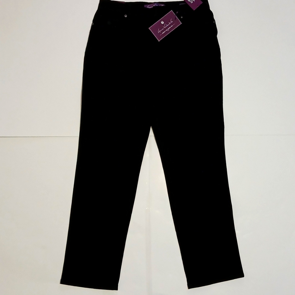 Gloria Vanderbilt Ladies' Amanda Stretch Jeans NWT SZ 10 short